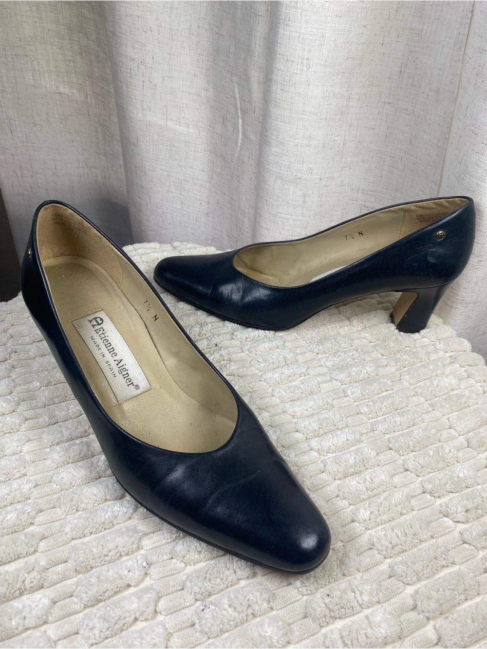 Vtg Etienne Aigner Taylor Leather Block Heel Pumps Made in Spain 7.5N